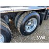 Image 56 : 2012 KENWORTH T800 TRI DRIVE SLEEPER WINCH TRUCK