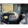 Image 9 : 2012 KENWORTH T800 TRI DRIVE SLEEPER WINCH TRUCK