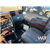 Image 10 : 2007 KENWORTH T800B T/A SLEEPER WINCH TRACTOR