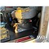 Image 25 : 2007 KENWORTH T800B T/A SLEEPER WINCH TRACTOR