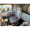 Image 9 : 2007 KENWORTH T800B T/A SLEEPER WINCH TRACTOR
