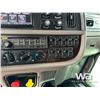 Image 17 : 2016 PETERBILT 367 TRI DRIVE SLEEPER TRUCK TRACTOR