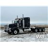Image 1 : 2016 PETERBILT 367 TRI DRIVE SLEEPER TRUCK TRACTOR