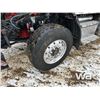Image 41 : 2016 PETERBILT 367 TRI DRIVE SLEEPER TRUCK TRACTOR