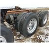 Image 44 : 2016 PETERBILT 367 TRI DRIVE SLEEPER TRUCK TRACTOR
