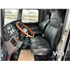 Image 7 : 2016 PETERBILT 367 TRI DRIVE SLEEPER TRUCK TRACTOR