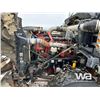 Image 28 : 2013 KENWORTH T800 TRI DRIVE SLEEPER TRUCK TRACTOR