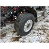 Image 40 : 2013 KENWORTH T800 TRI DRIVE SLEEPER TRUCK TRACTOR