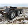 Image 42 : 2013 KENWORTH T800 TRI DRIVE SLEEPER TRUCK TRACTOR