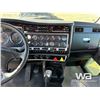 Image 13 : 2022 KENWORTH T800 TRI DRIVE CAB & CHASSIS