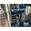 Image 16 : 2022 KENWORTH T800 TRI DRIVE CAB & CHASSIS