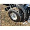 Image 41 : 2022 KENWORTH T800 TRI DRIVE CAB & CHASSIS