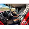 Image 10 : 2025 KENWORTH W990 T/A SLEEPER TRUCK TRACTOR