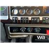 Image 17 : 2022 KENWORTH W900B T/A SLEEPER TRUCK TRACTOR