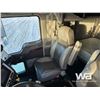 Image 9 : 2022 KENWORTH W900B T/A SLEEPER TRUCK TRACTOR