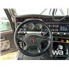 Image 12 : 2022 KENWORTH W900L T/A SLEEPER TRUCK TRACTOR