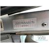 Image 6 : 2022 KENWORTH W900L T/A SLEEPER TRUCK TRACTOR