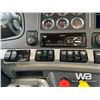 Image 19 : 2020 KENWORTH T880 T/A DUMP TRUCK