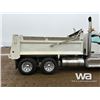 Image 51 : 2020 KENWORTH T880 T/A DUMP TRUCK