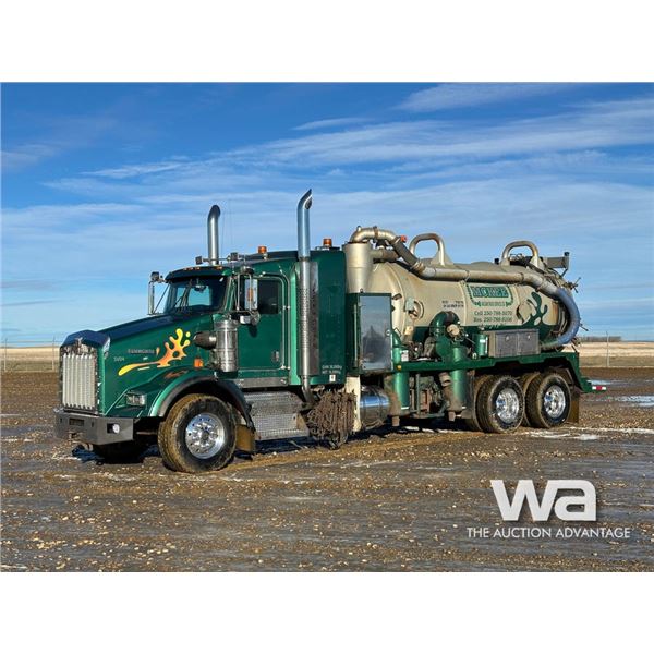 2005 KENWORTH T800 T/A SLEEPER VACUUM TRUCK