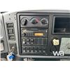 Image 18 : 2004 INTERNATIONAL 7300 S/A STEAM TRUCK