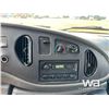 Image 15 : 2007 FORD CUTAWAY S/A 16 FT. VAN TRUCK