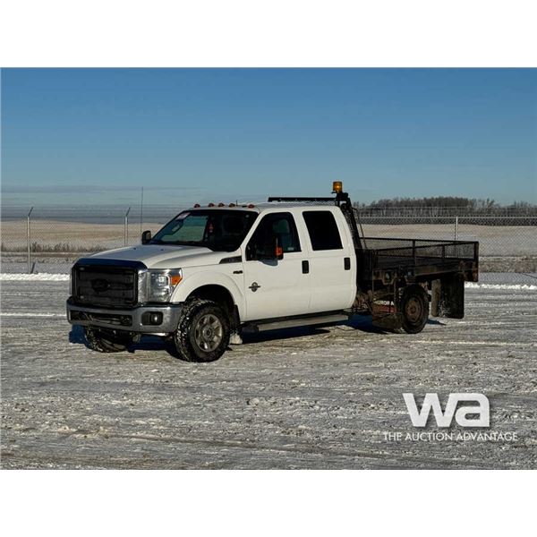 2016 FORD F350 XLT CREW CAB FLATBED TRUCK