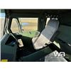 Image 10 : 1998 OSHKOSH M1070 TRI-DRIVE OFF ROAD WINCH TRUCK
