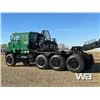 Image 4 : 1998 OSHKOSH M1070 TRI-DRIVE OFF ROAD WINCH TRUCK