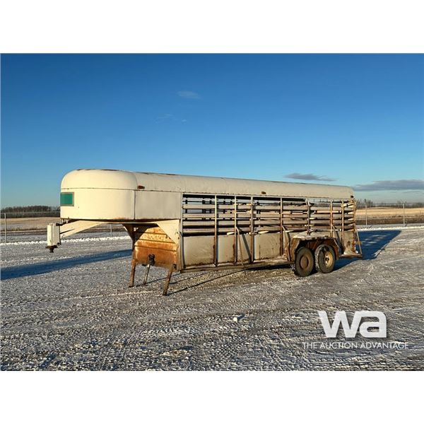 U-BUILT T/A 5TH WHEEL LIVESTOCK TRAILER