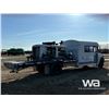 Image 3 : 1977 BLUEBIRD SAND BLASTING TRUCK