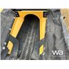 Image 16 : CONVEY-ALL 16100 HYD. SWING GRAIN CONVEYOR