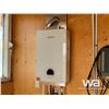Image 19 : 10X12 FT. HUNTING CAMP SHOWER HOUSE