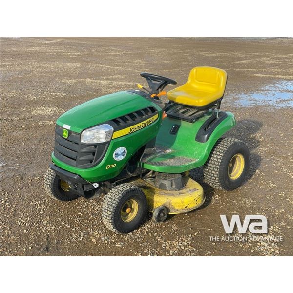 JOHN DEERE D110 RIDE-ON LAWN MOWER