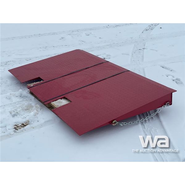 SHIPPING CONTAINER RAMP