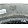 Image 6 : (4) GENERAL GRABBERS AT LT285/60 R20 STUDDED TIRES