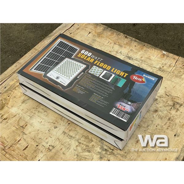 (2) 600W SOLAR LIGHTS