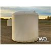 Image 3 : 1800 GALLON POLY TANK