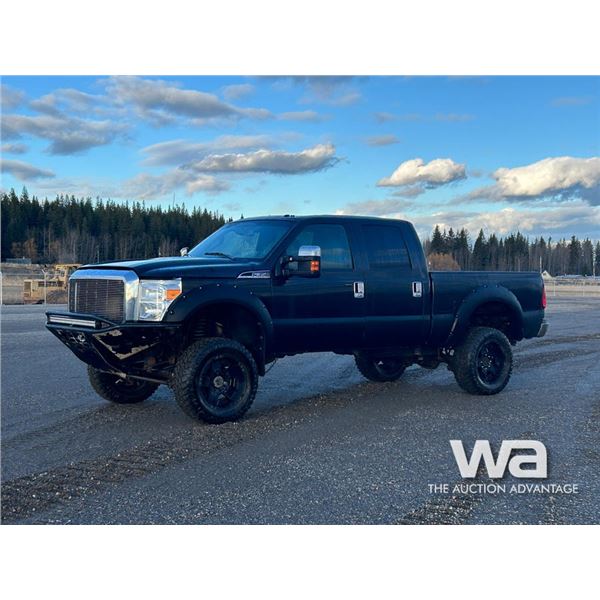 2012 FORD F-350 LARIAT CREW CAB 4X4 PICKUP