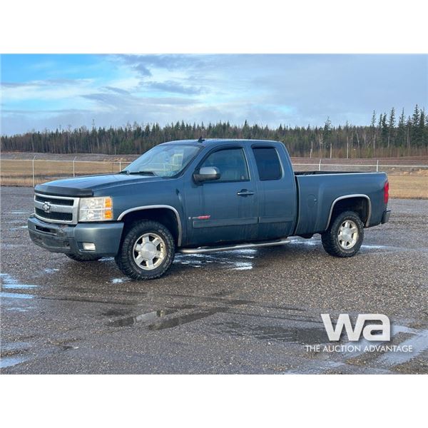 2007 CHEVROLET 1500 LT E-CAB 4X4 PICKUP