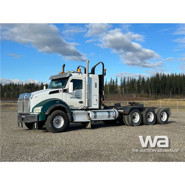 2019 KENWORTH T880 TRI DRIVE SLEEPER LOG TRUCK