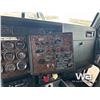 Image 12 : 1996 KENWORTH T800B T/A DUMP TRUCK