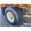 Image 34 : 1996 INTERNATIONAL 4900 S/A SANDER DUMP TRUCK