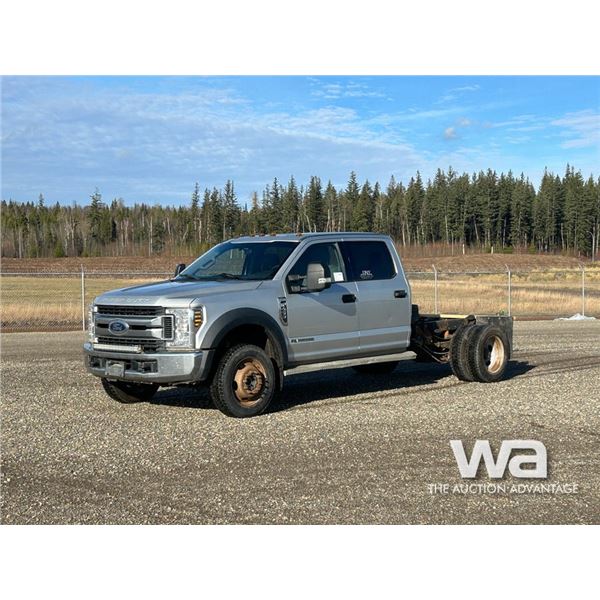 2018 FORD F-450 XLT CREW CAB & CHASSIS