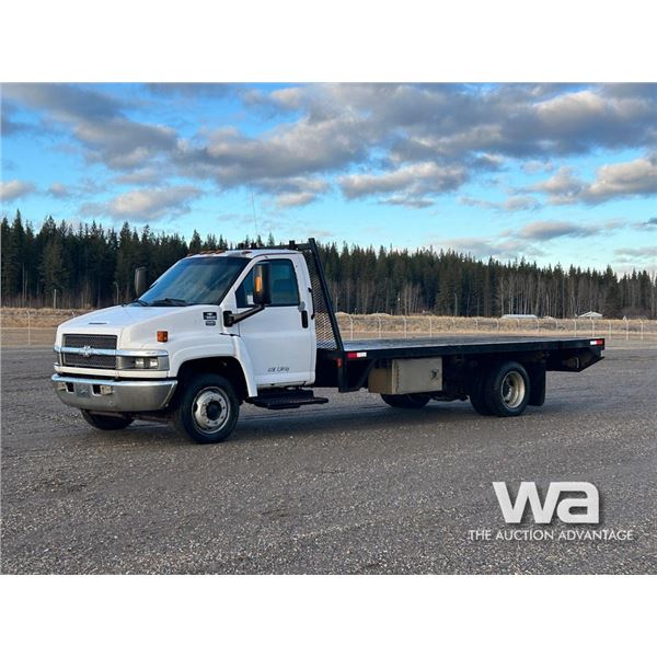 2005 CHEVROLET C5500 FLATBED TRUCK