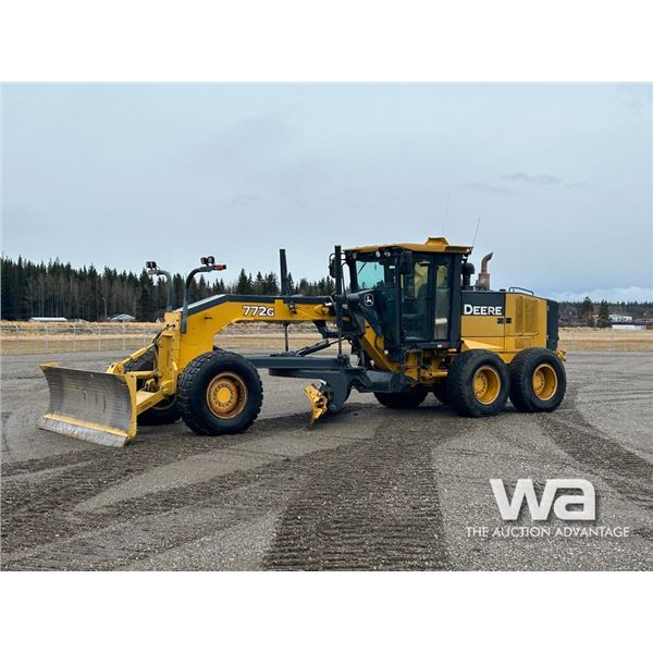 2010 JOHN DEERE 772G MOTOR GRADER