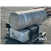 Image 4 : 379 LITER FUEL TANK & HYDRAULIC TANK