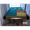 Image 5 : POOL TABLE