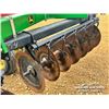 Image 11 : JOHN DEERE 650 27 FT. TANDEM DISC