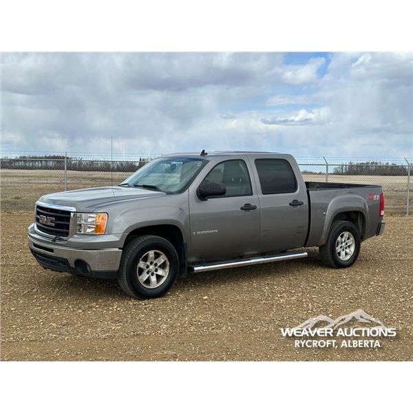 2009 GMC SIERRA 1500 CREW CAB PICKUP